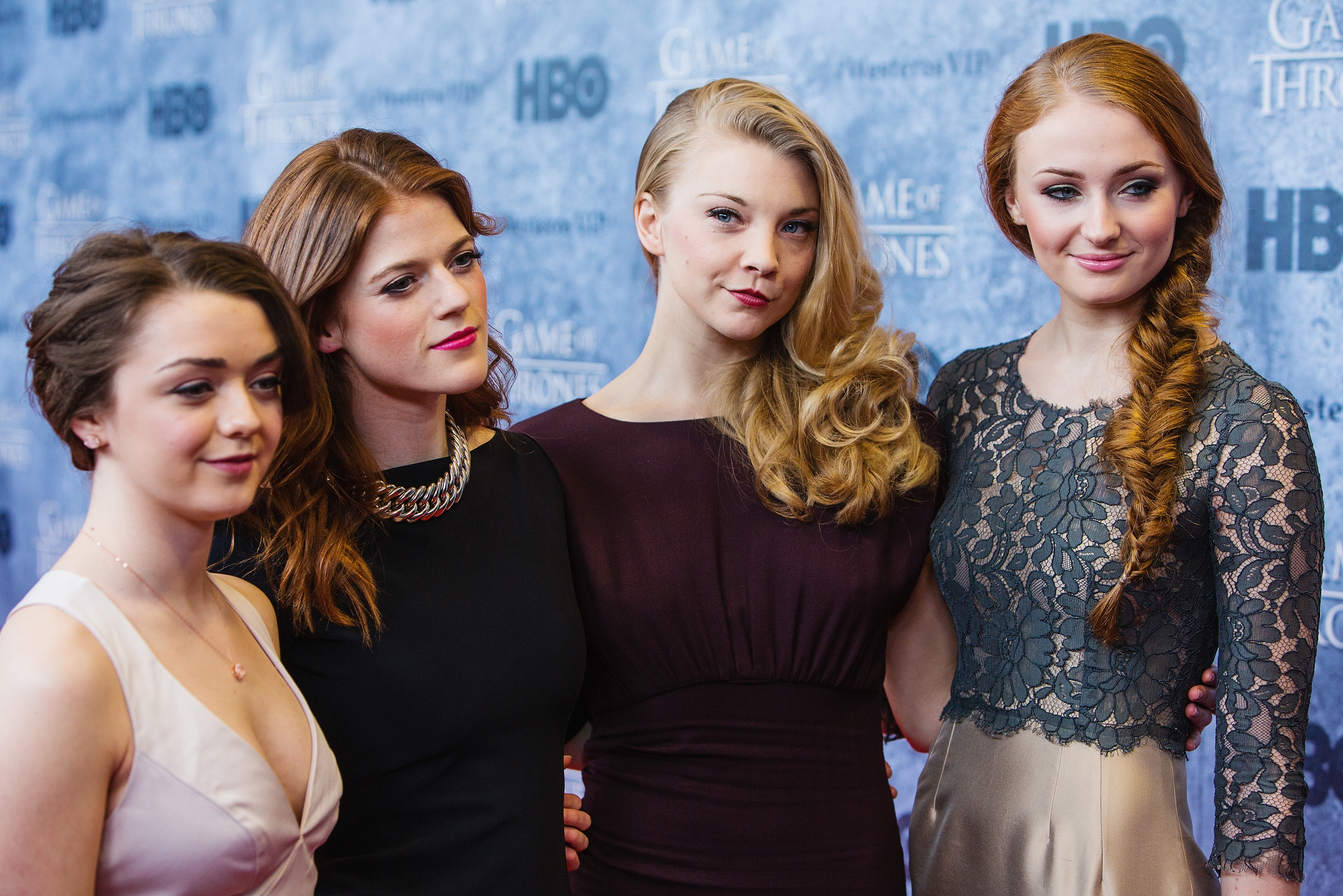 https://maisiewilliams.org/gallery/albums/Public Apperances/2013/March 21st-Game of Thrones Season 3 Seattle Premiere/0008.jpg